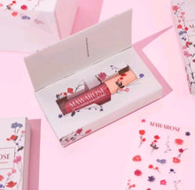 Load image into Gallery viewer, Mawarose Lip Plumper Infused With Hyaluronic Acid: 3-in-1 Instant Lip Maximizer, Lip Gloss & Lip Sleeping Mask